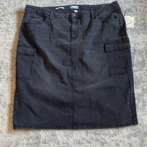 Ava & Viv Black Maxi Skirt